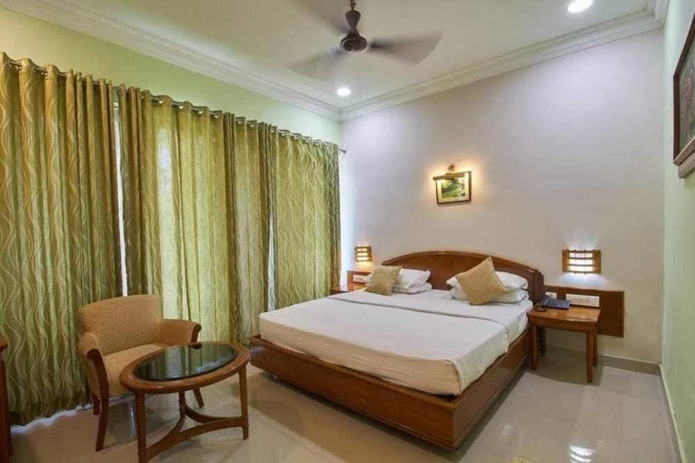 Ktdc Aranya Nivas Thekkady Hotel Kumily Exterior photo